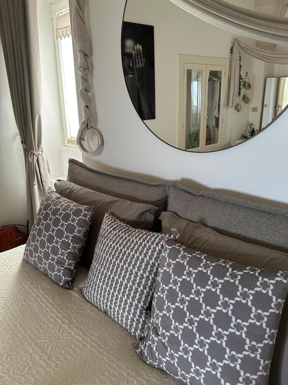 Suite Sami Charming Home Ostuni Exterior foto